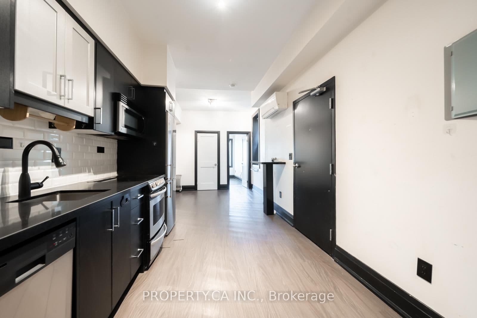960 Queen Street W, Unit 3 thumbnail 3