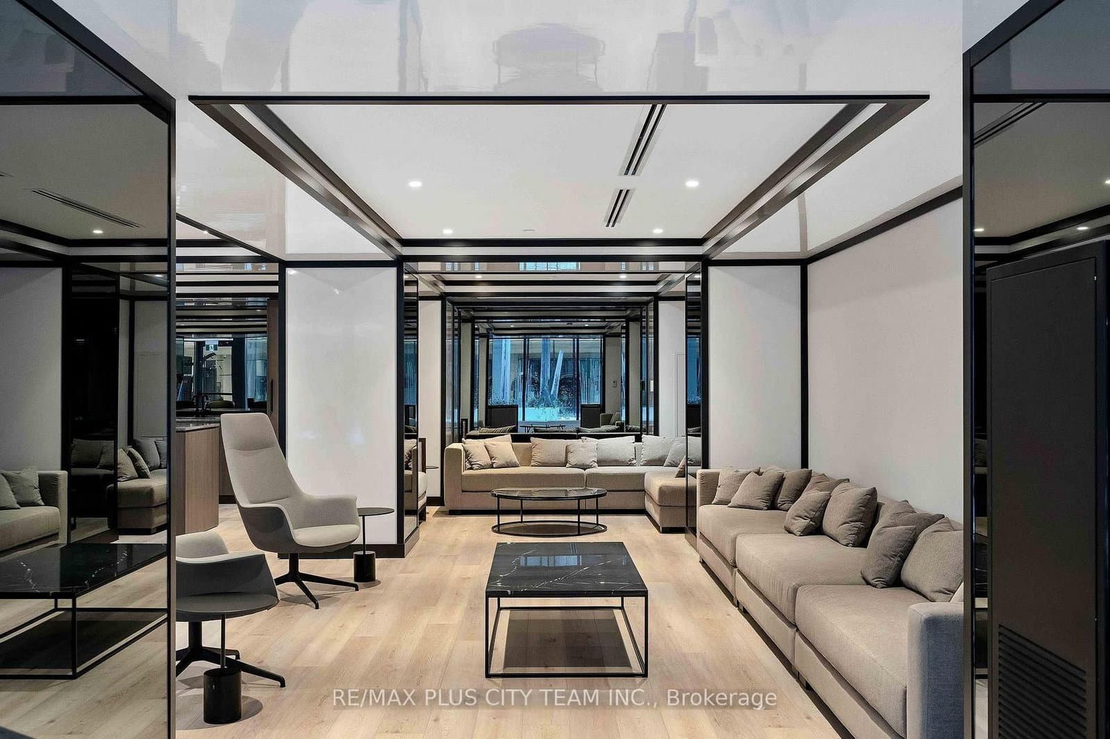 28 Eastern Avenue, Unit 926 thumbnail 22