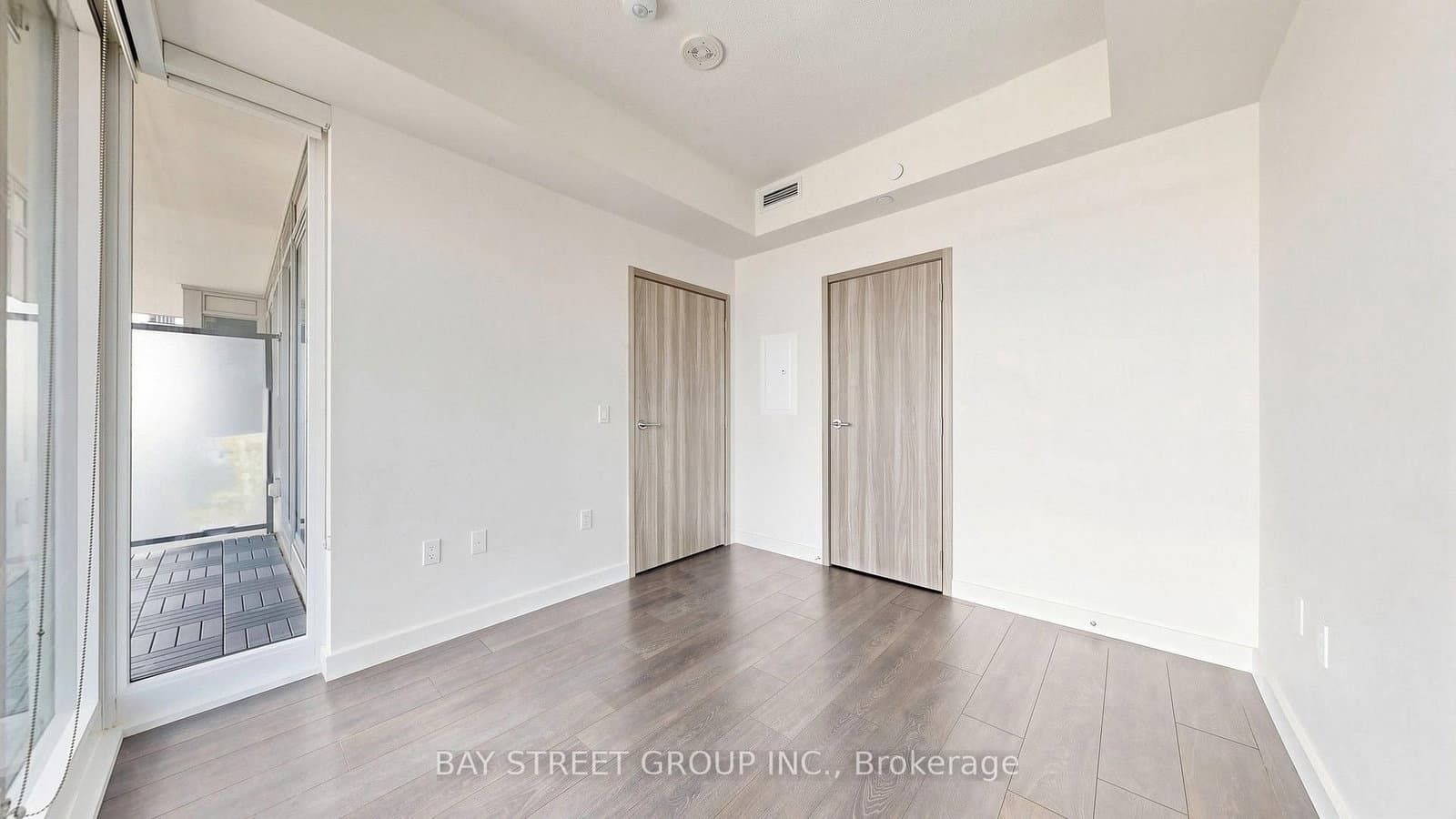 95 McMahon Drive, Unit 2515 thumbnail 27