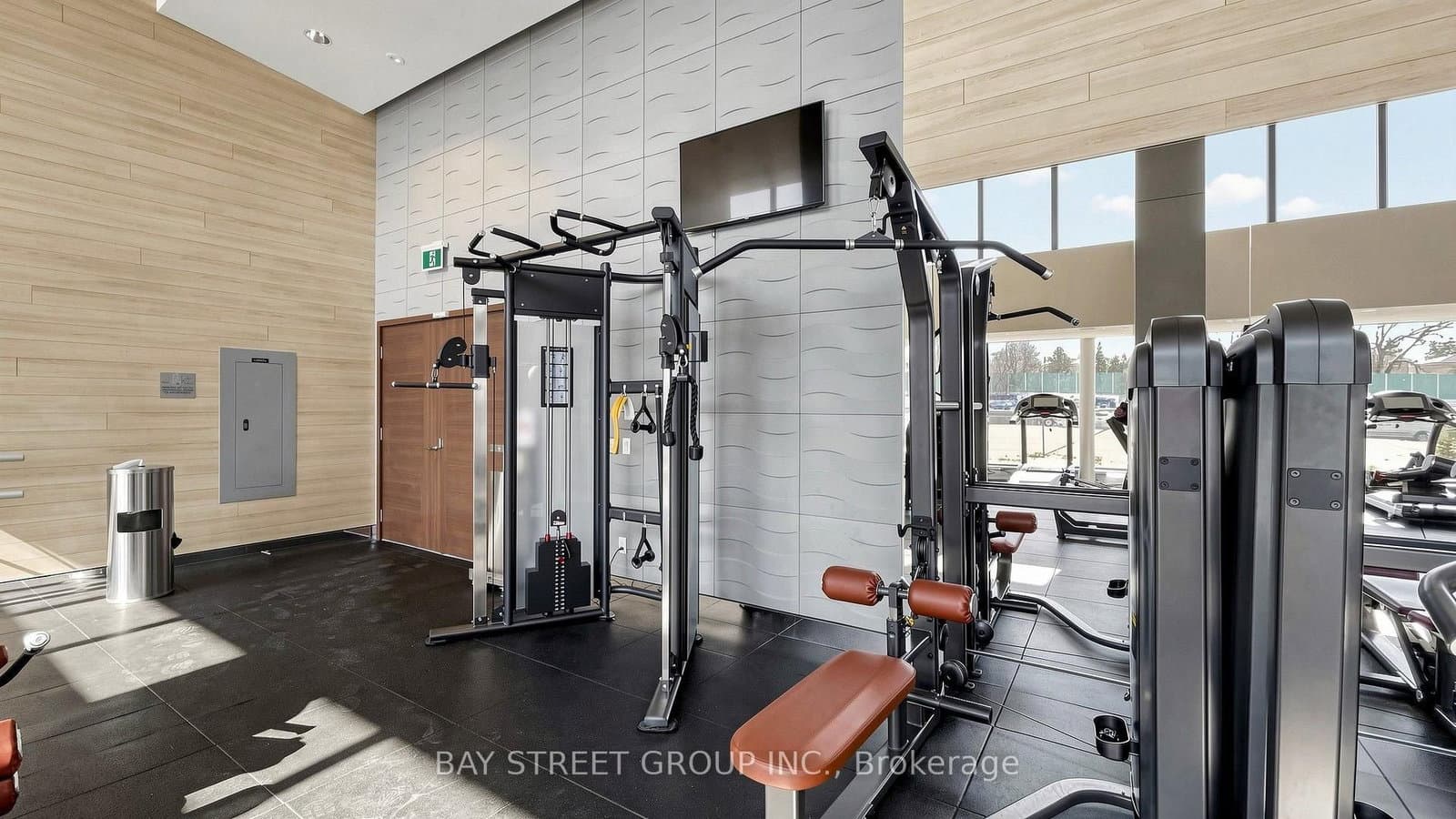 95 McMahon Drive, Unit 2515 thumbnail 36