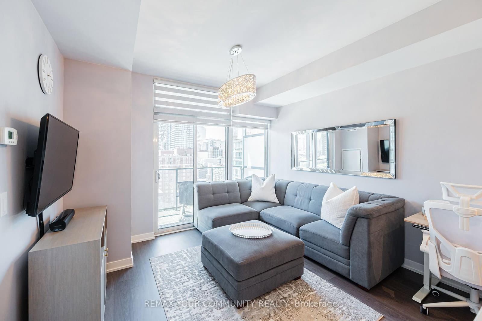105 George Street, Unit 1412 thumbnail 6