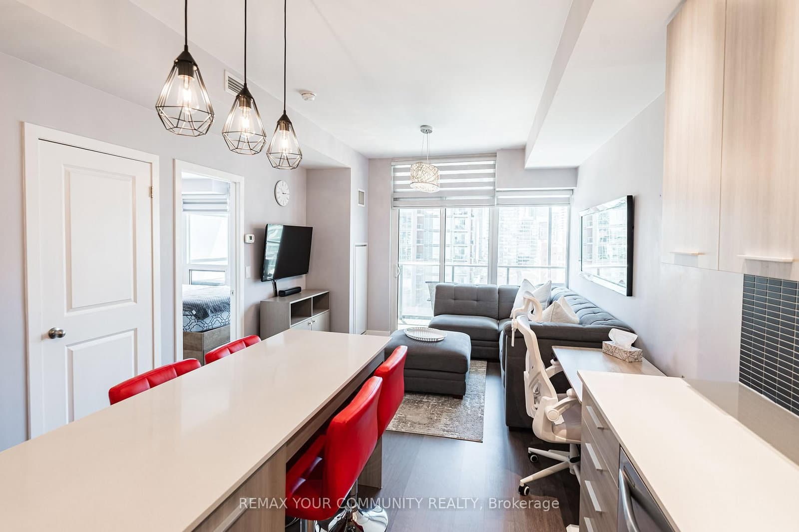 105 George Street, Unit 1412 thumbnail 8