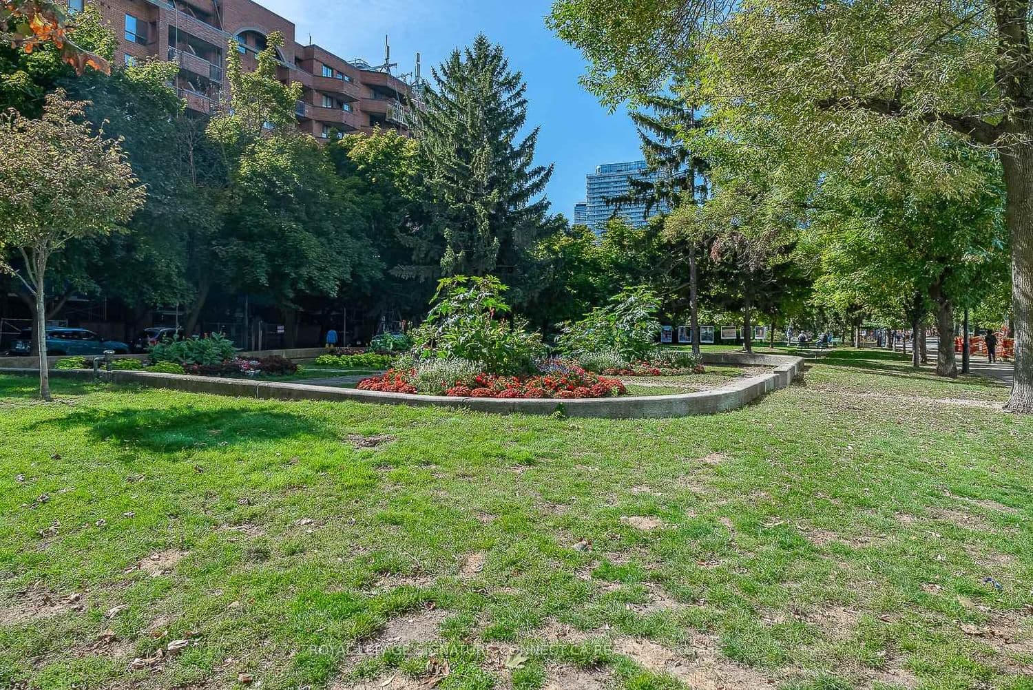 60 Princess Street, Unit 103 thumbnail 37