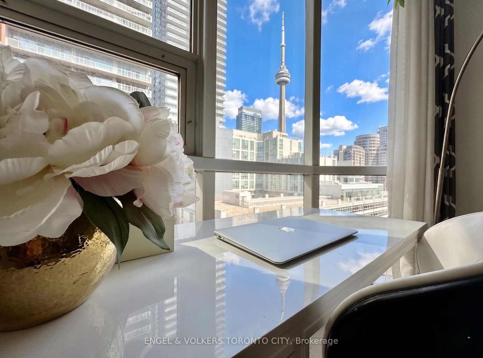 393 King Street W, Unit 706 - Image 1