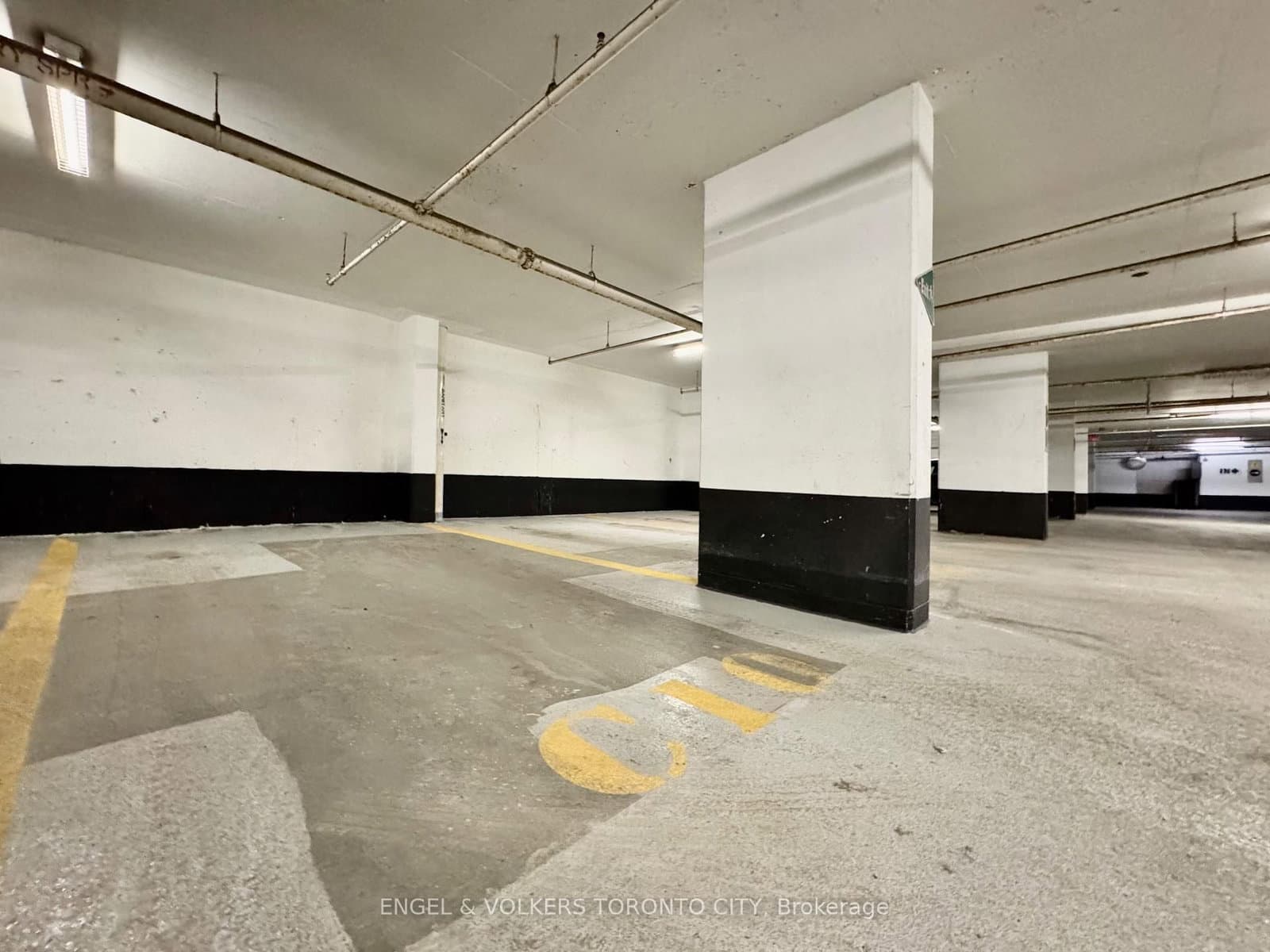 393 King Street W, Unit 706 thumbnail 38