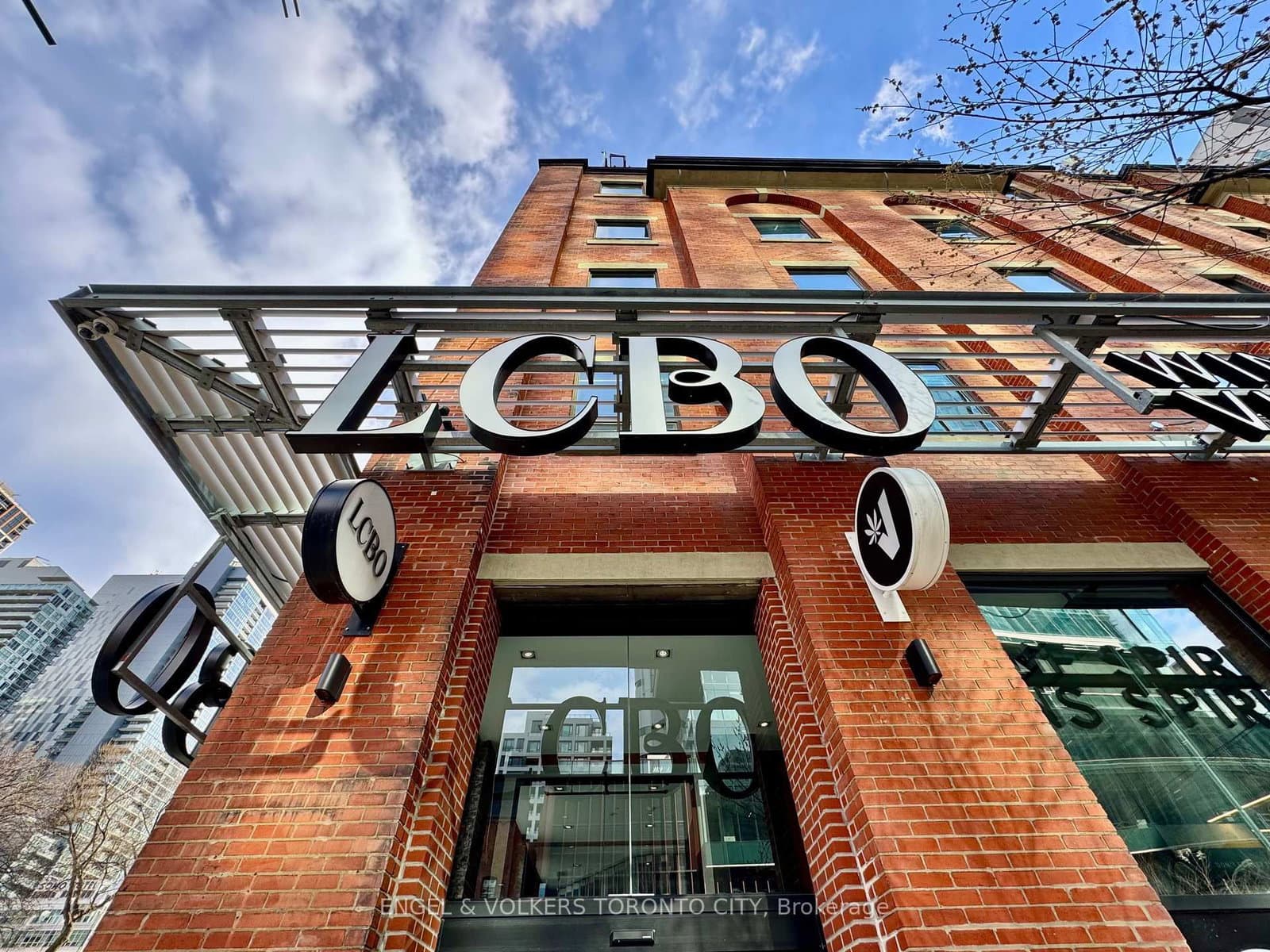 393 King Street W, Unit 706 thumbnail 45