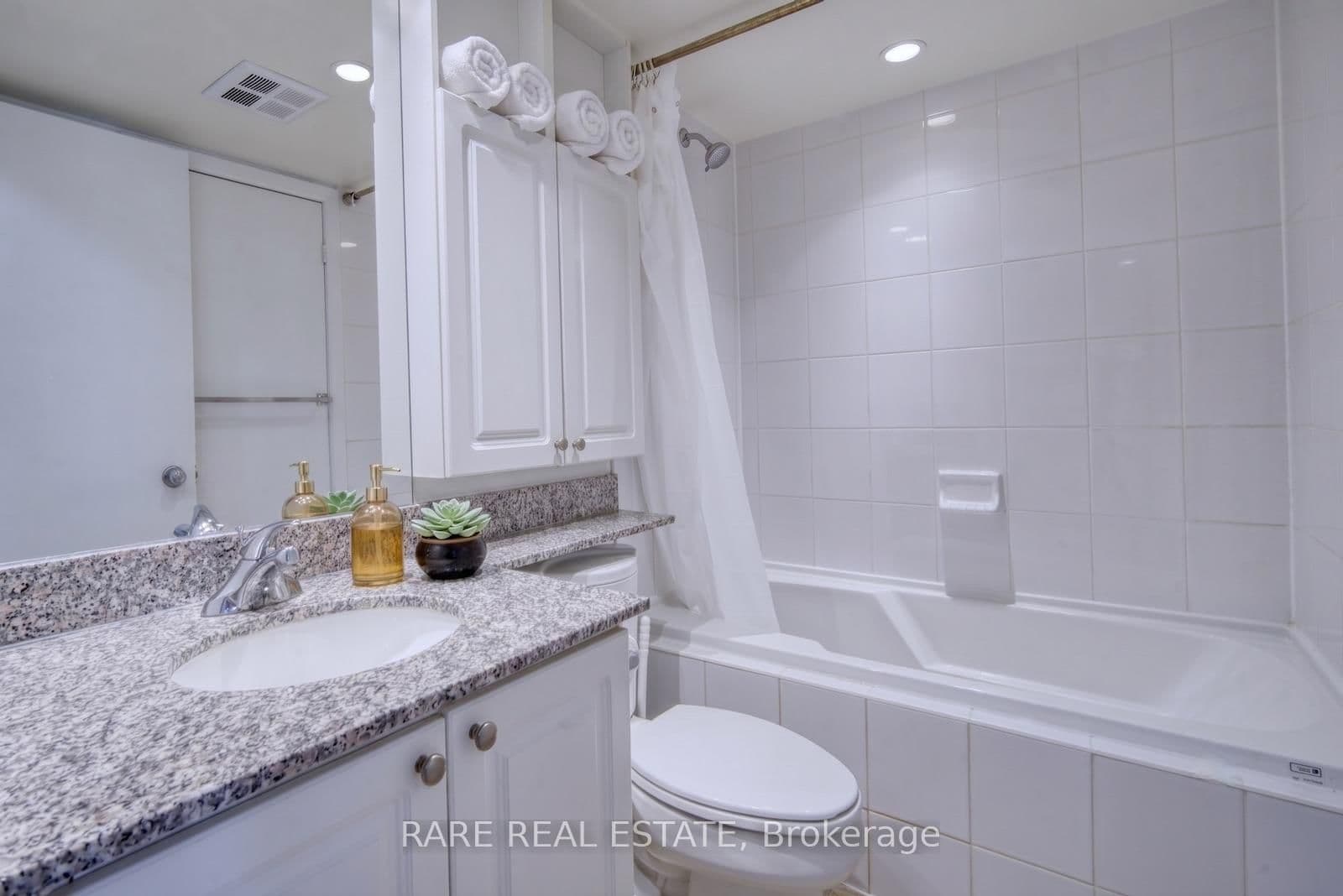 8 Park Road, Unit 2209 thumbnail 6