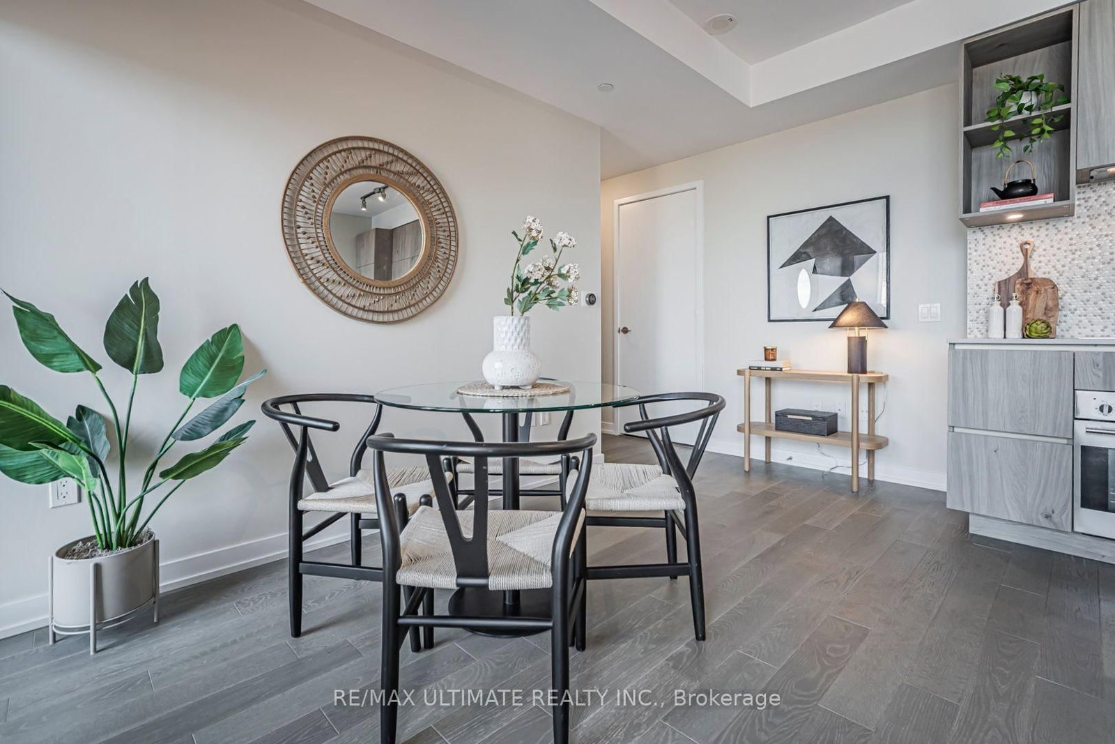 1 Yorkville Avenue, Unit 1208 thumbnail 15