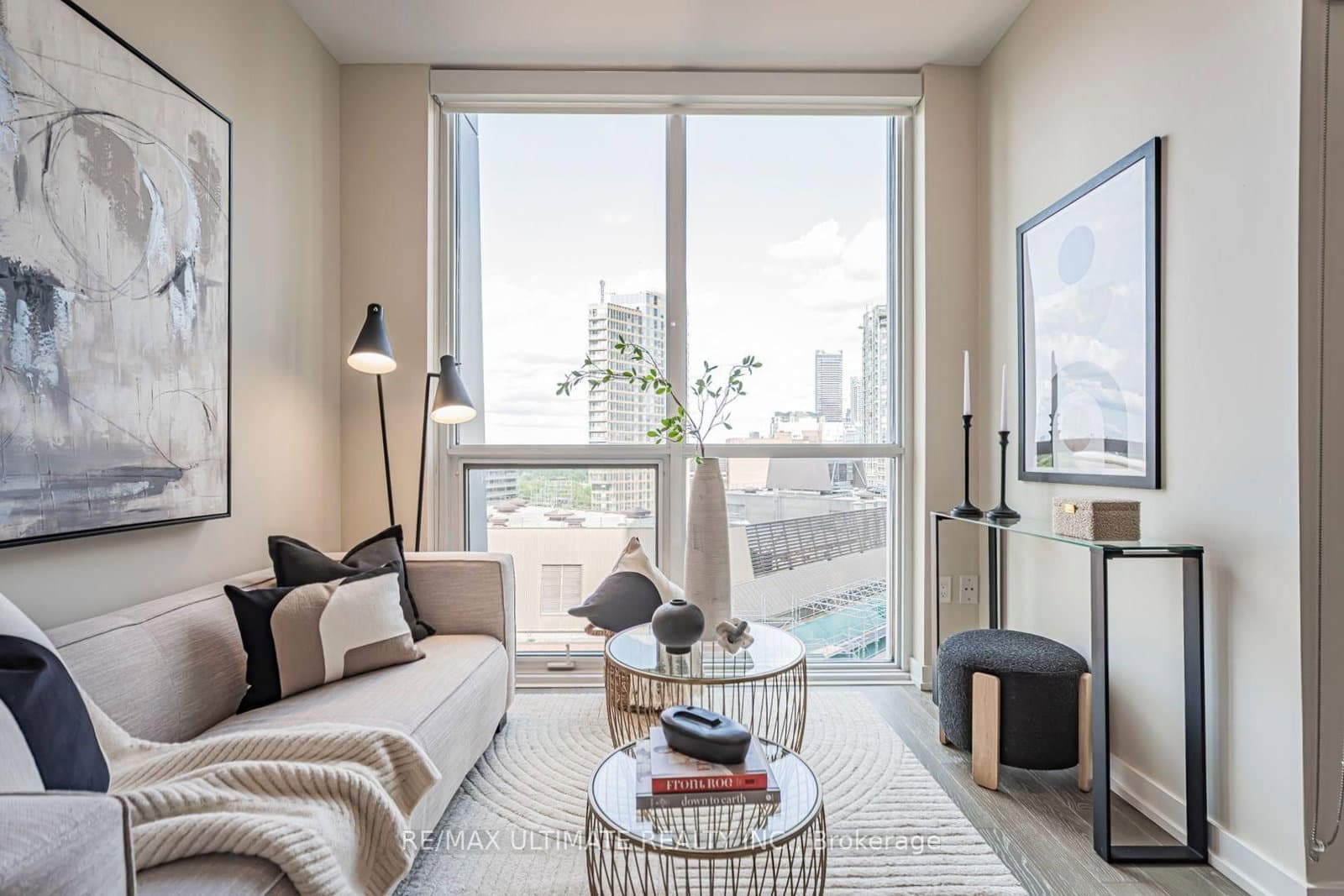 1 Yorkville Avenue, Unit 1208 thumbnail 17