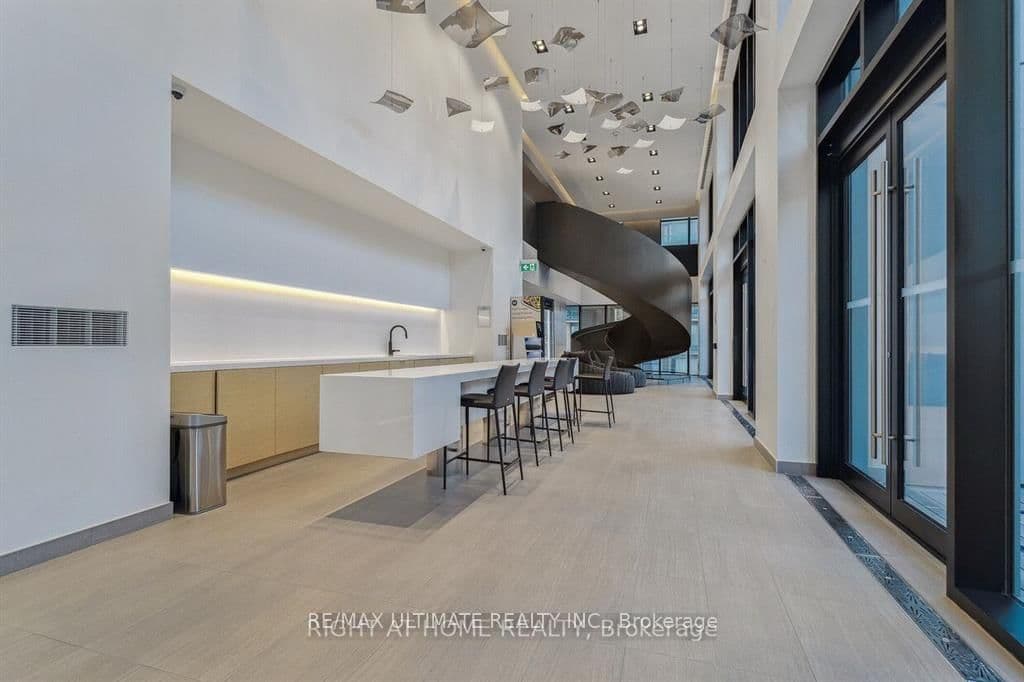 1 Yorkville Avenue, Unit 1208 thumbnail 29