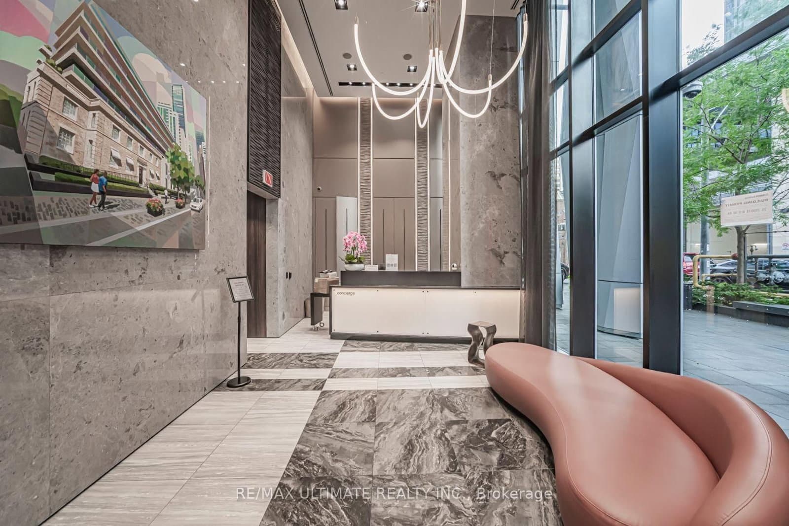1 Yorkville Avenue, Unit 1208 thumbnail 3