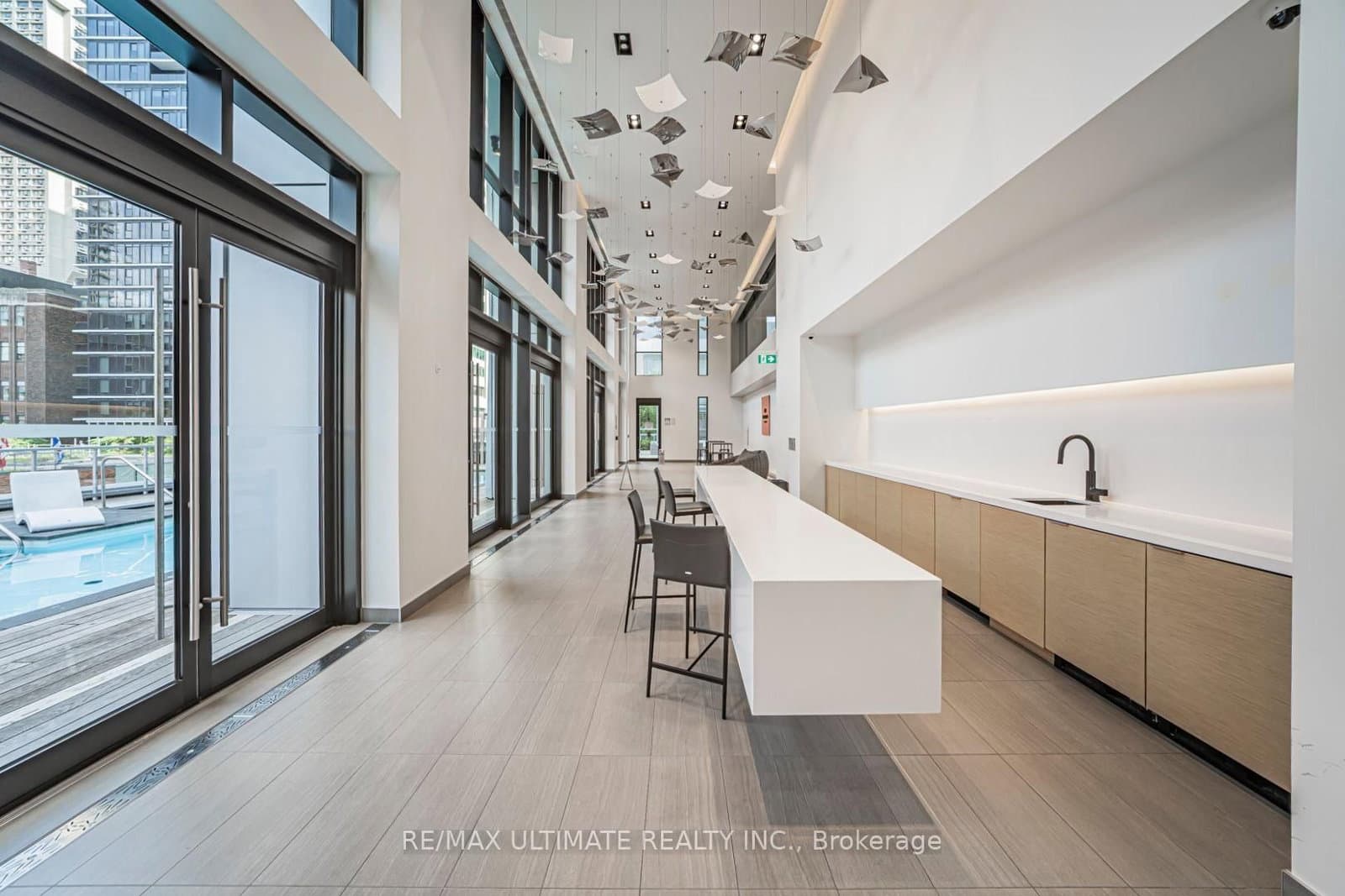 1 Yorkville Avenue, Unit 1208 thumbnail 39
