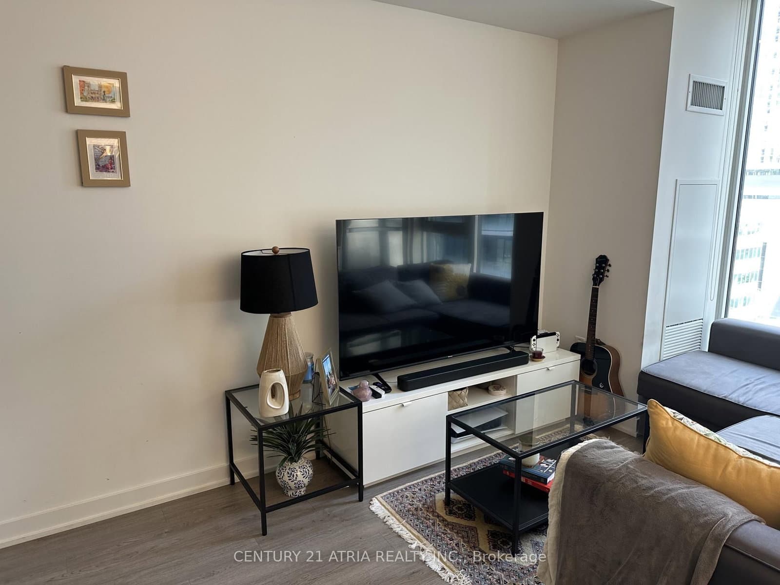357 King Street W, Unit 1005 thumbnail 5