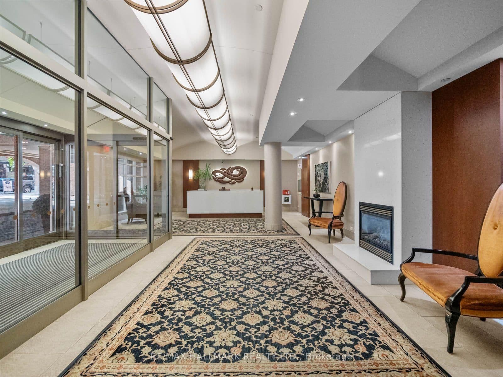 25 George Street, Unit 305 thumbnail 2