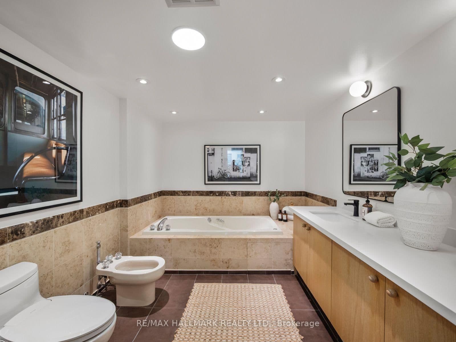 25 George Street, Unit 305 thumbnail 29
