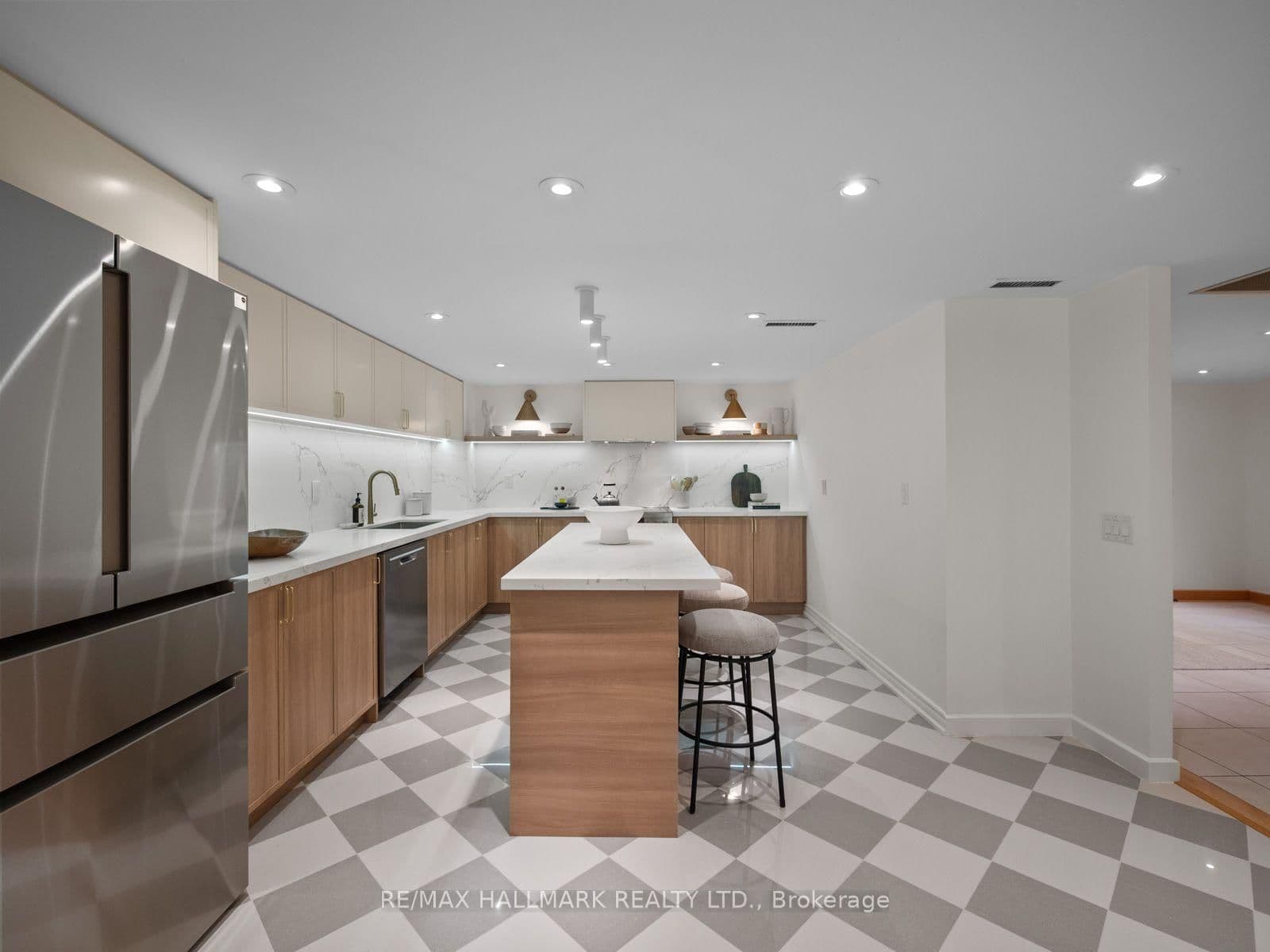 25 George Street, Unit 305 thumbnail 6