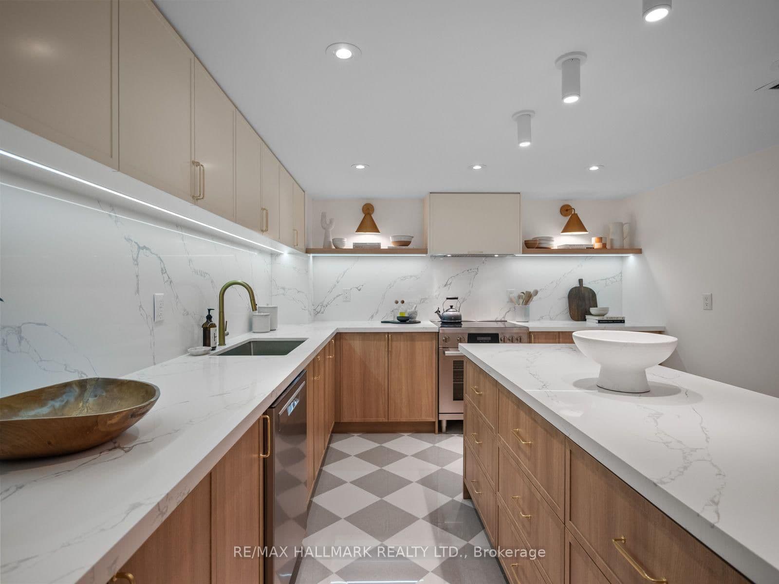 25 George Street, Unit 305 thumbnail 7