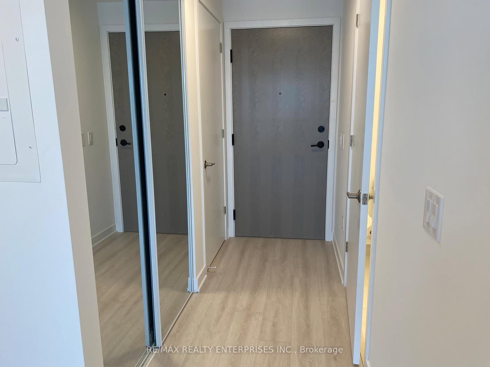 130 River Street, Unit 2906 thumbnail 5