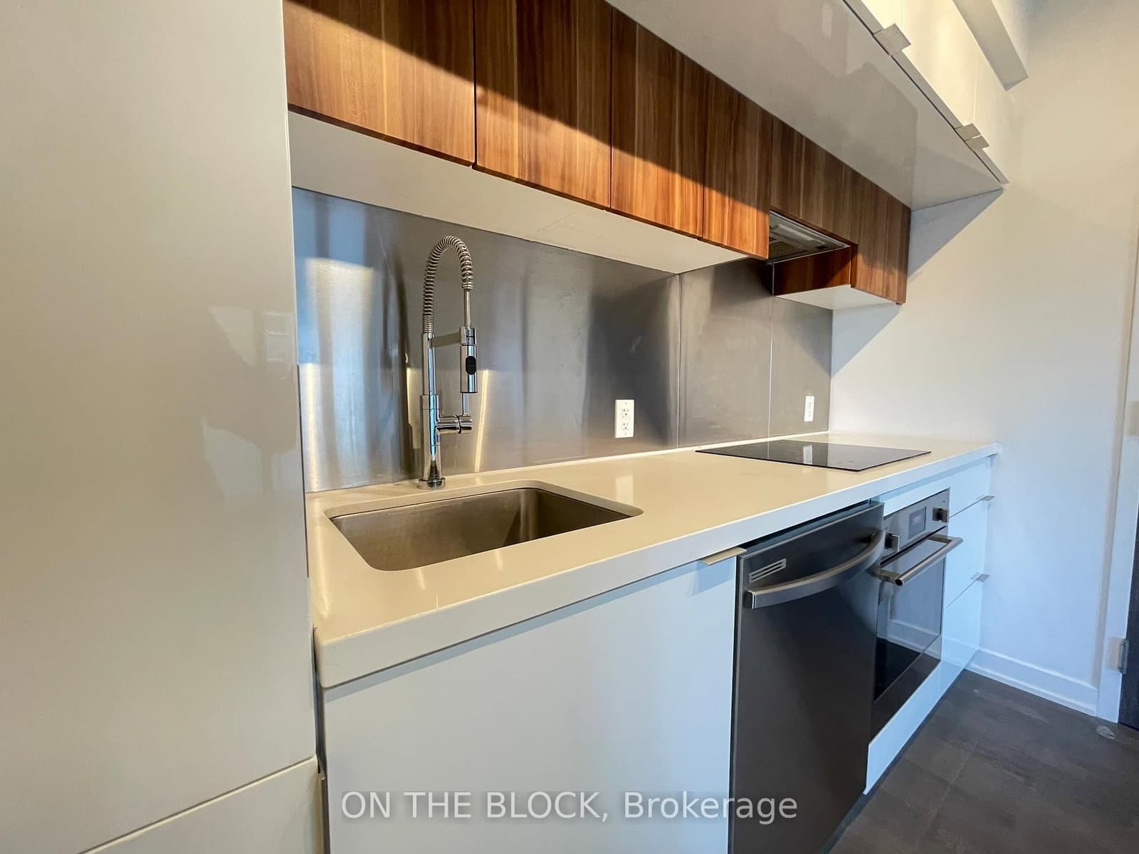 185 Roehampton Avenue, Unit 509 thumbnail 11
