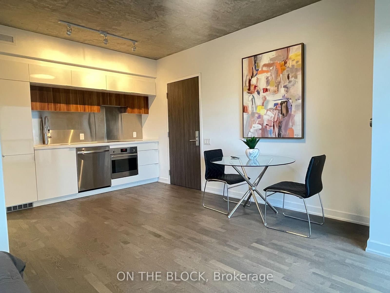 185 Roehampton Avenue, Unit 509 thumbnail 6