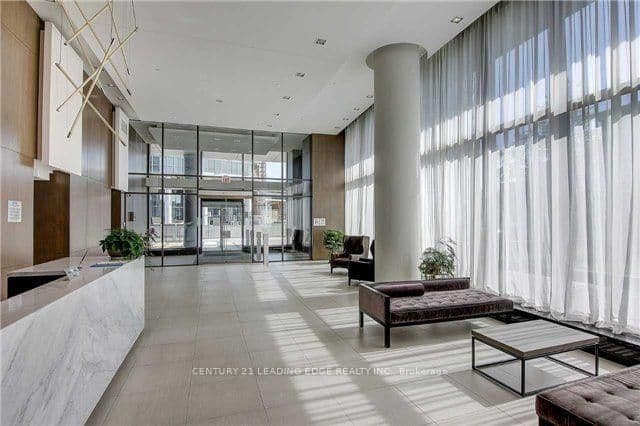 121 McMahon Drive, Unit 2010 thumbnail 15