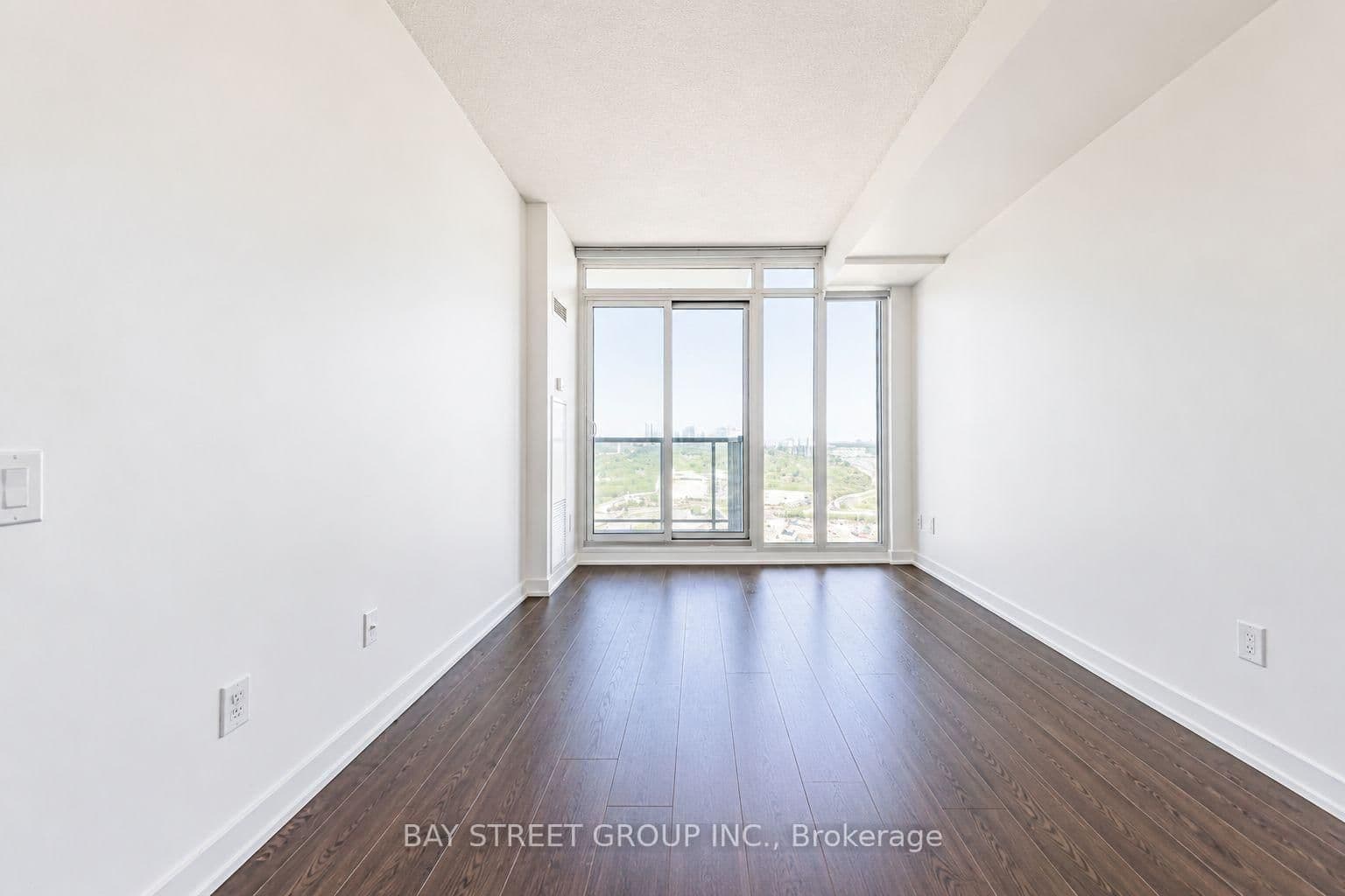 121 McMahon Drive, Unit 2906 thumbnail 17