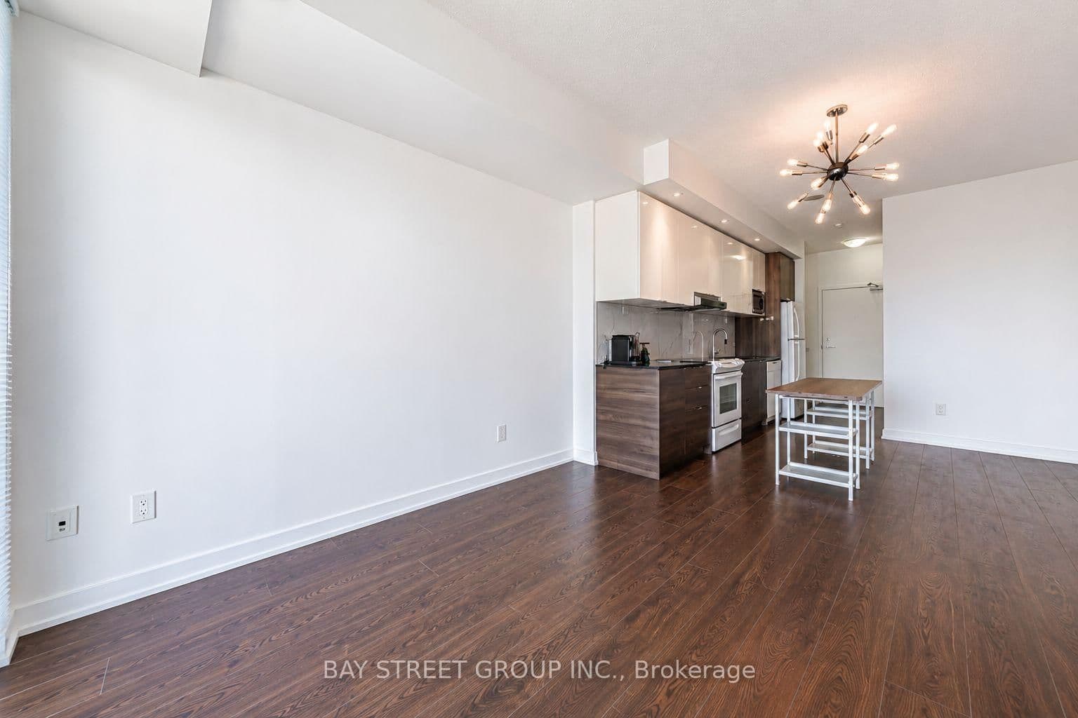 121 McMahon Drive, Unit 2906 thumbnail 20