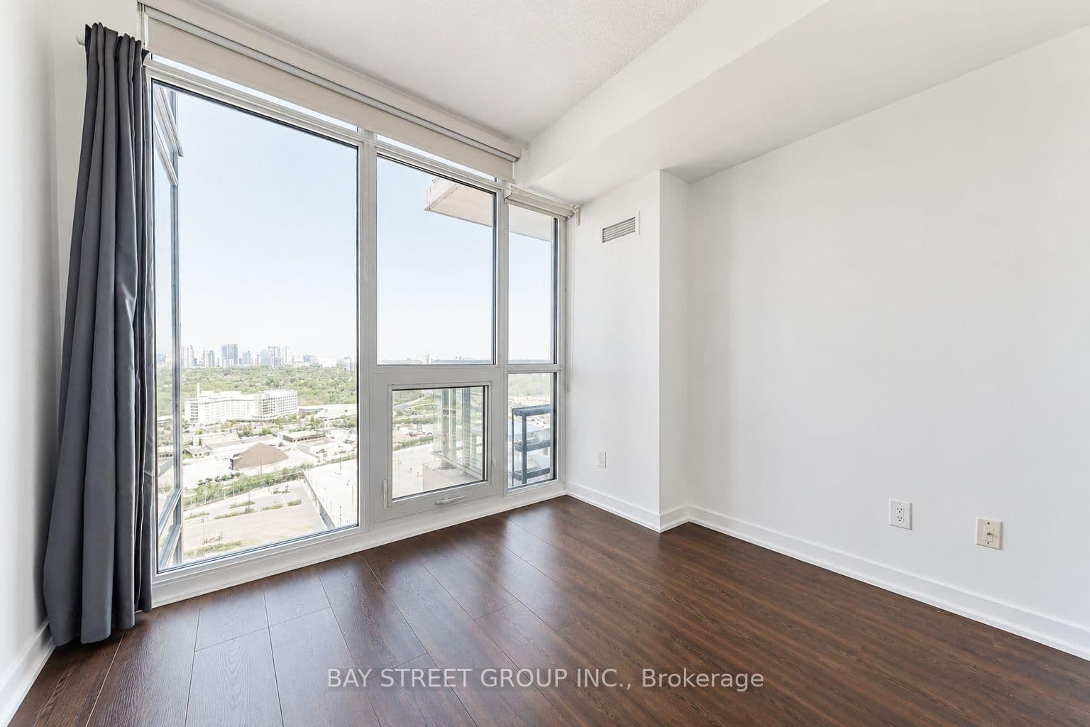 121 McMahon Drive, Unit 2906 thumbnail 26