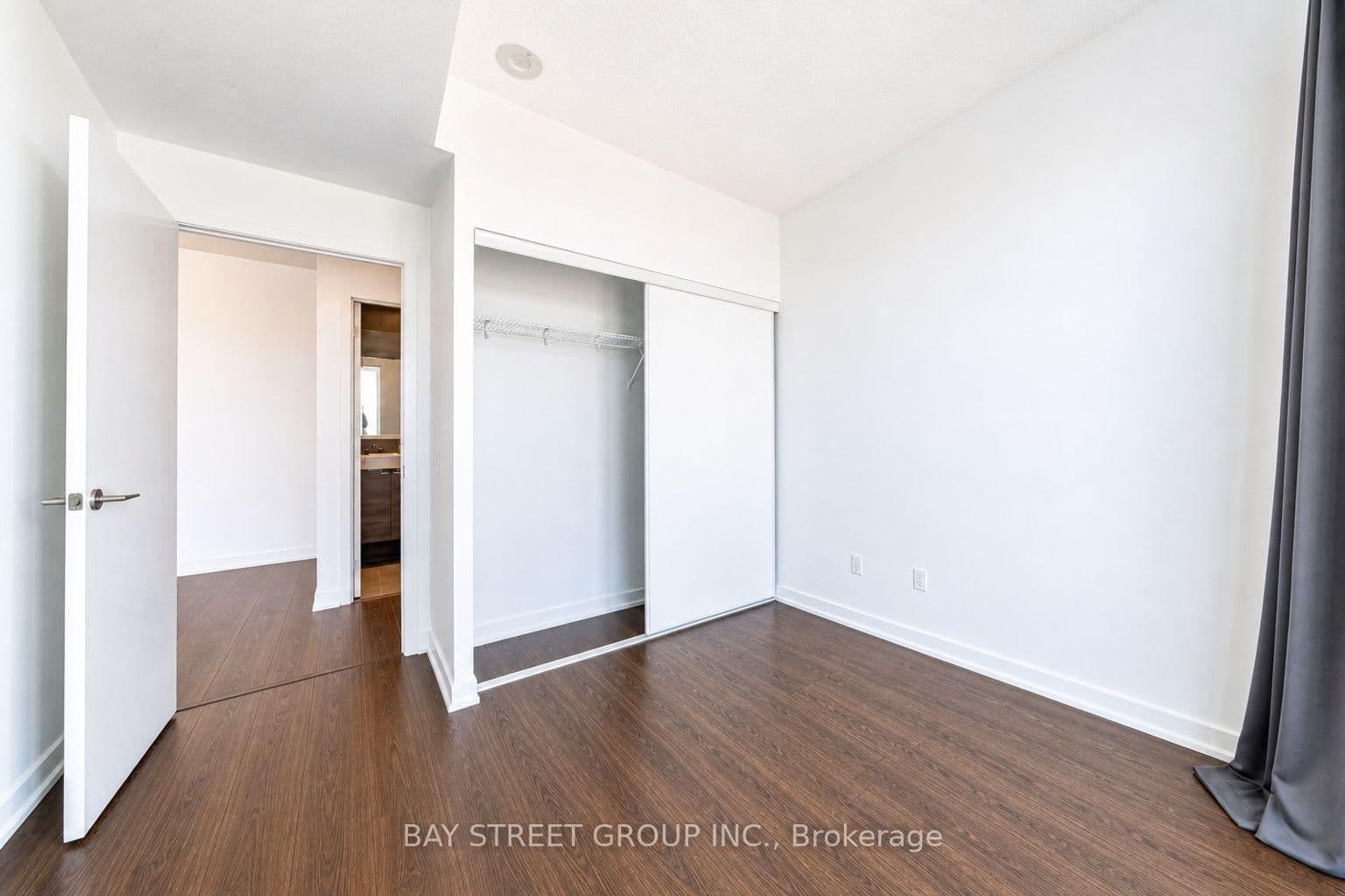 121 McMahon Drive, Unit 2906 thumbnail 27