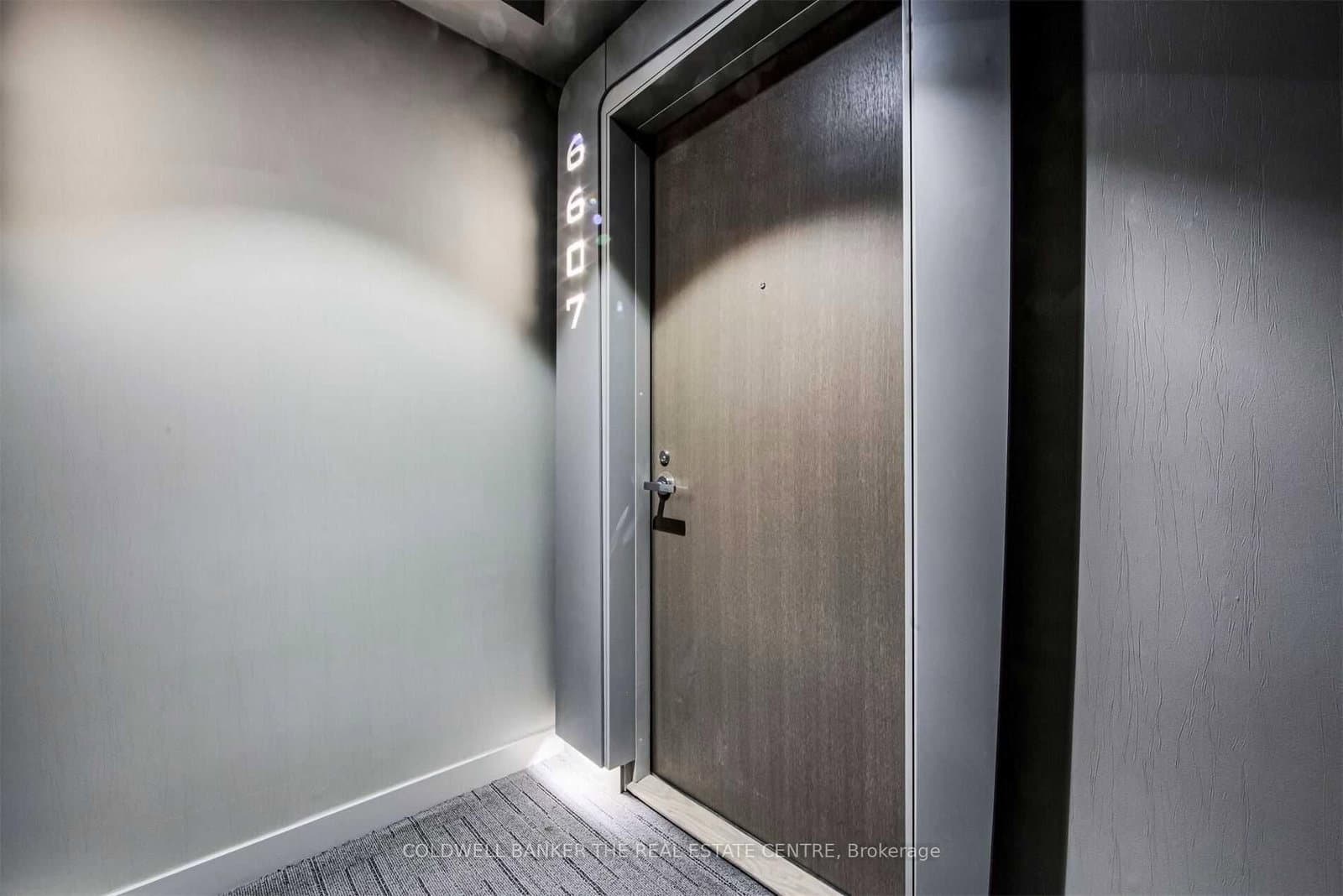 1 E Bloor Street E, Unit 6607 thumbnail 10