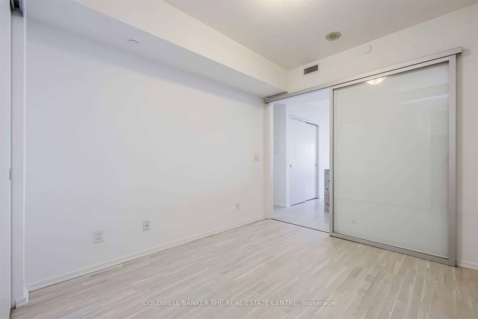1 E Bloor Street E, Unit 6607 thumbnail 28