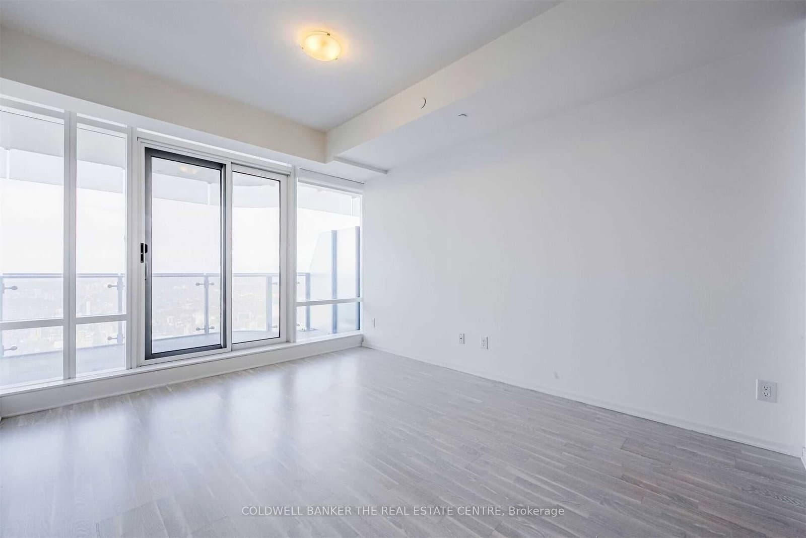 1 E Bloor Street E, Unit 6607 thumbnail 5