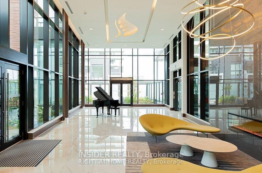 95 McMahon Drive, Unit 605 thumbnail 25