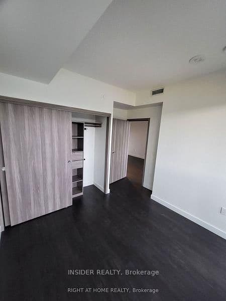95 McMahon Drive, Unit 605 thumbnail 28