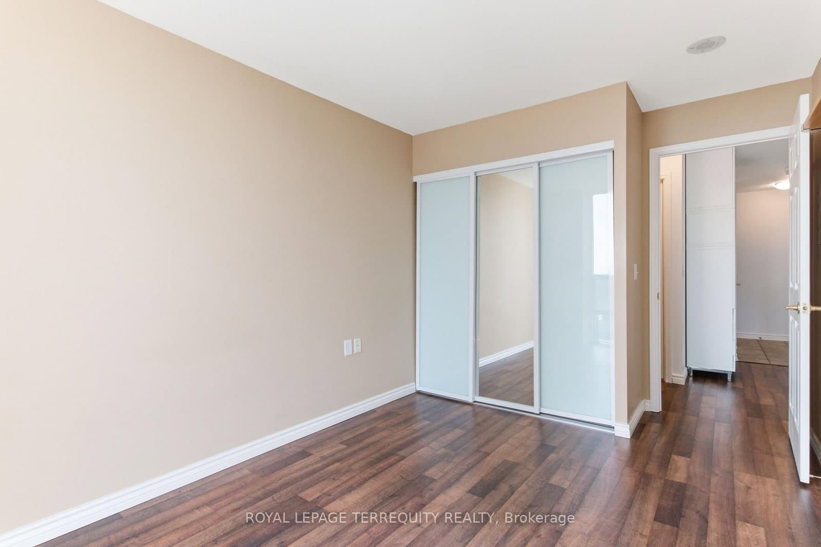 20 Olive Avenue, Unit PH07 thumbnail 16