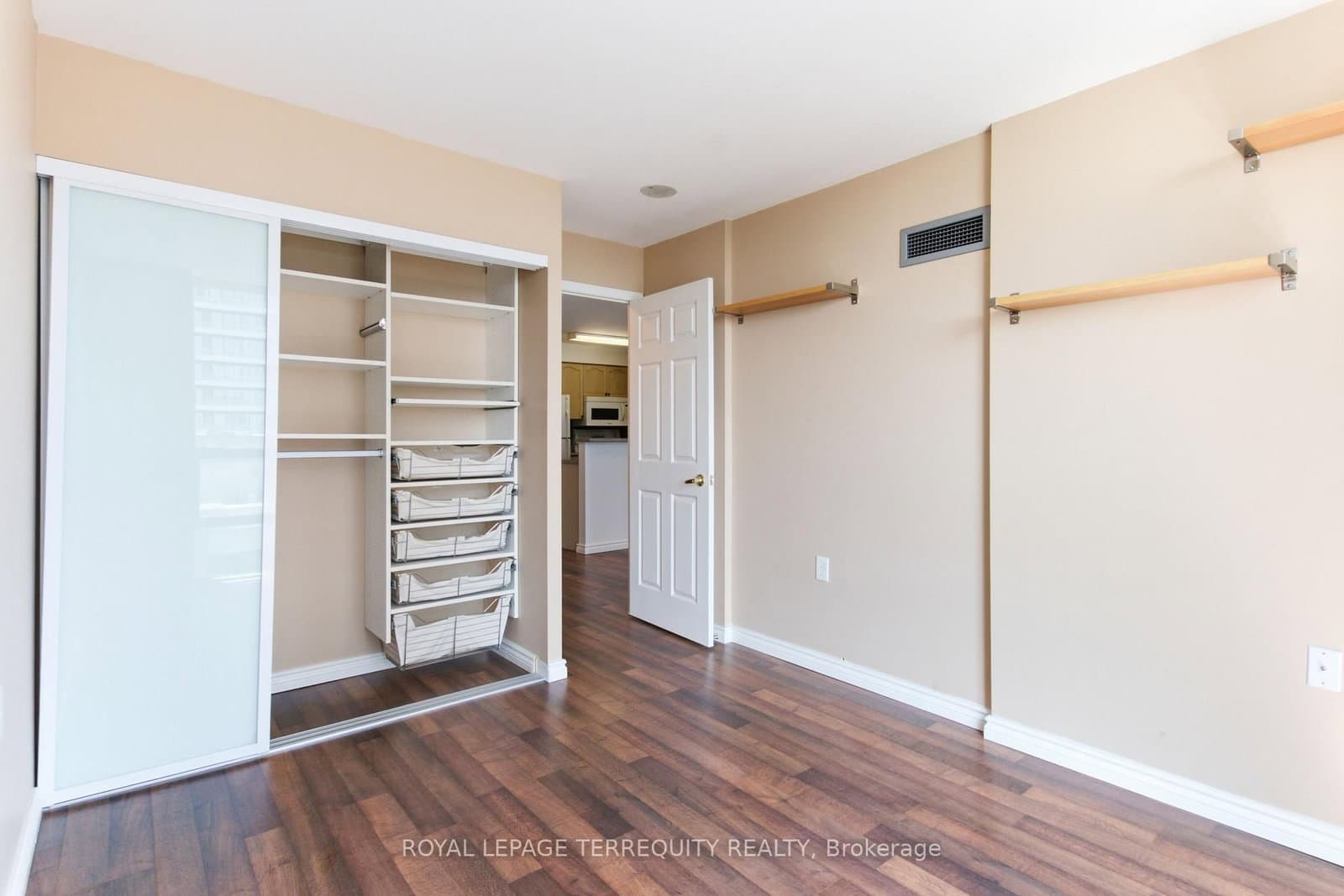 20 Olive Avenue, Unit PH07 thumbnail 17