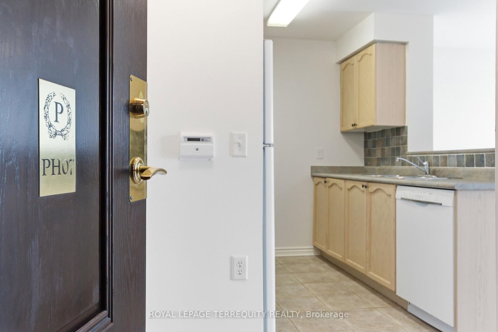 20 Olive Avenue, Unit PH07 thumbnail 19