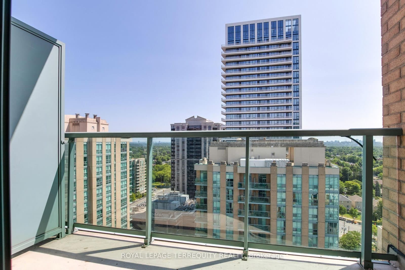 20 Olive Avenue, Unit PH07 thumbnail 22