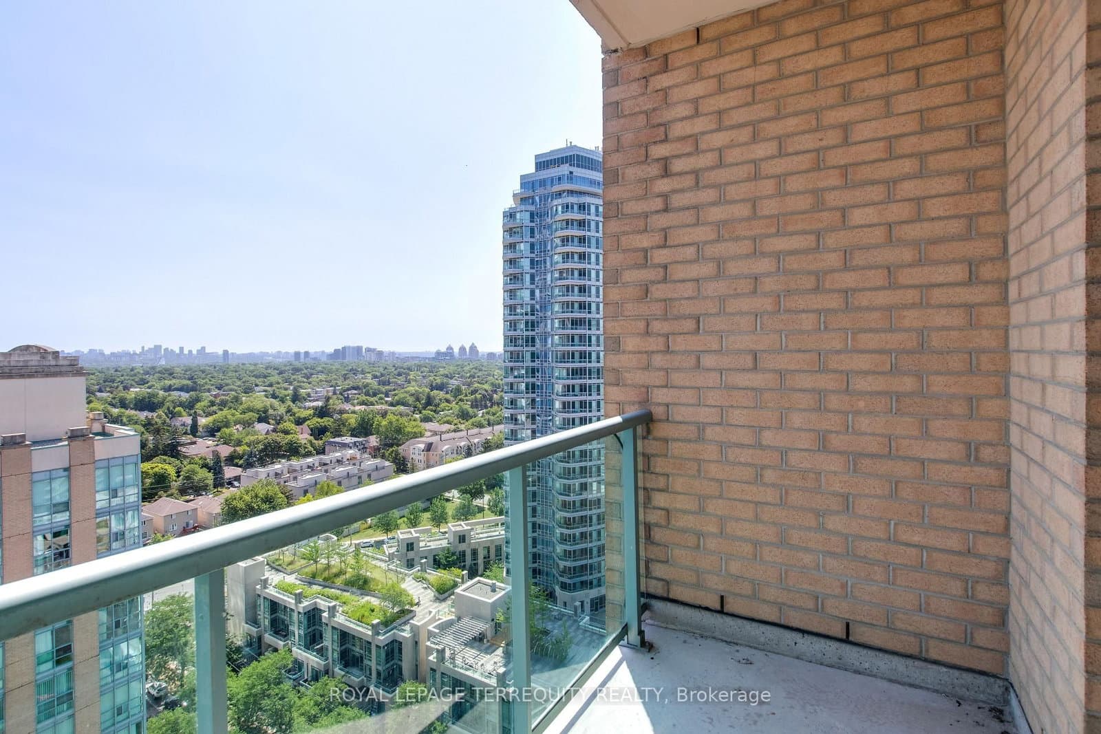 20 Olive Avenue, Unit PH07 thumbnail 23