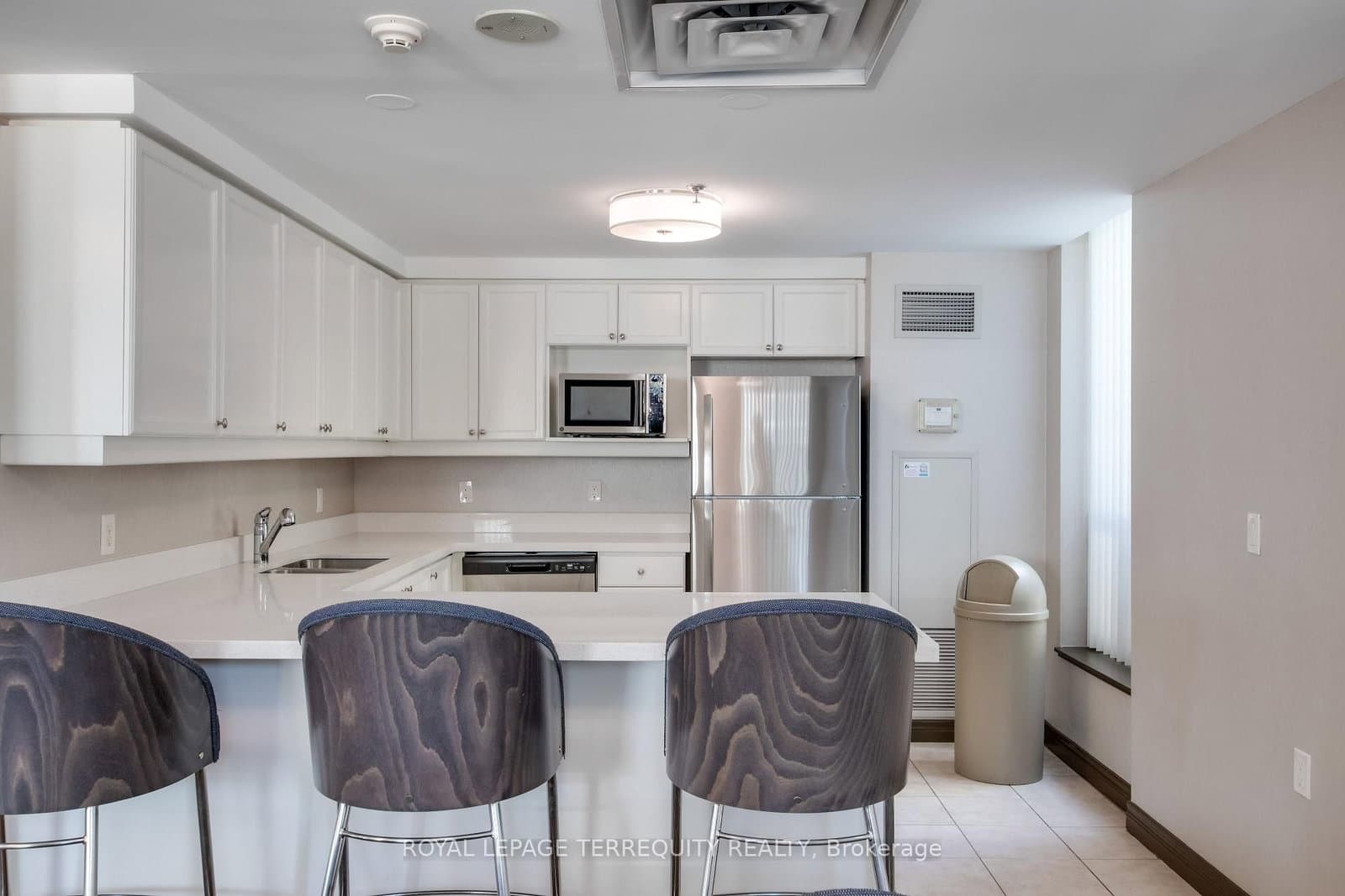 20 Olive Avenue, Unit PH07 thumbnail 34
