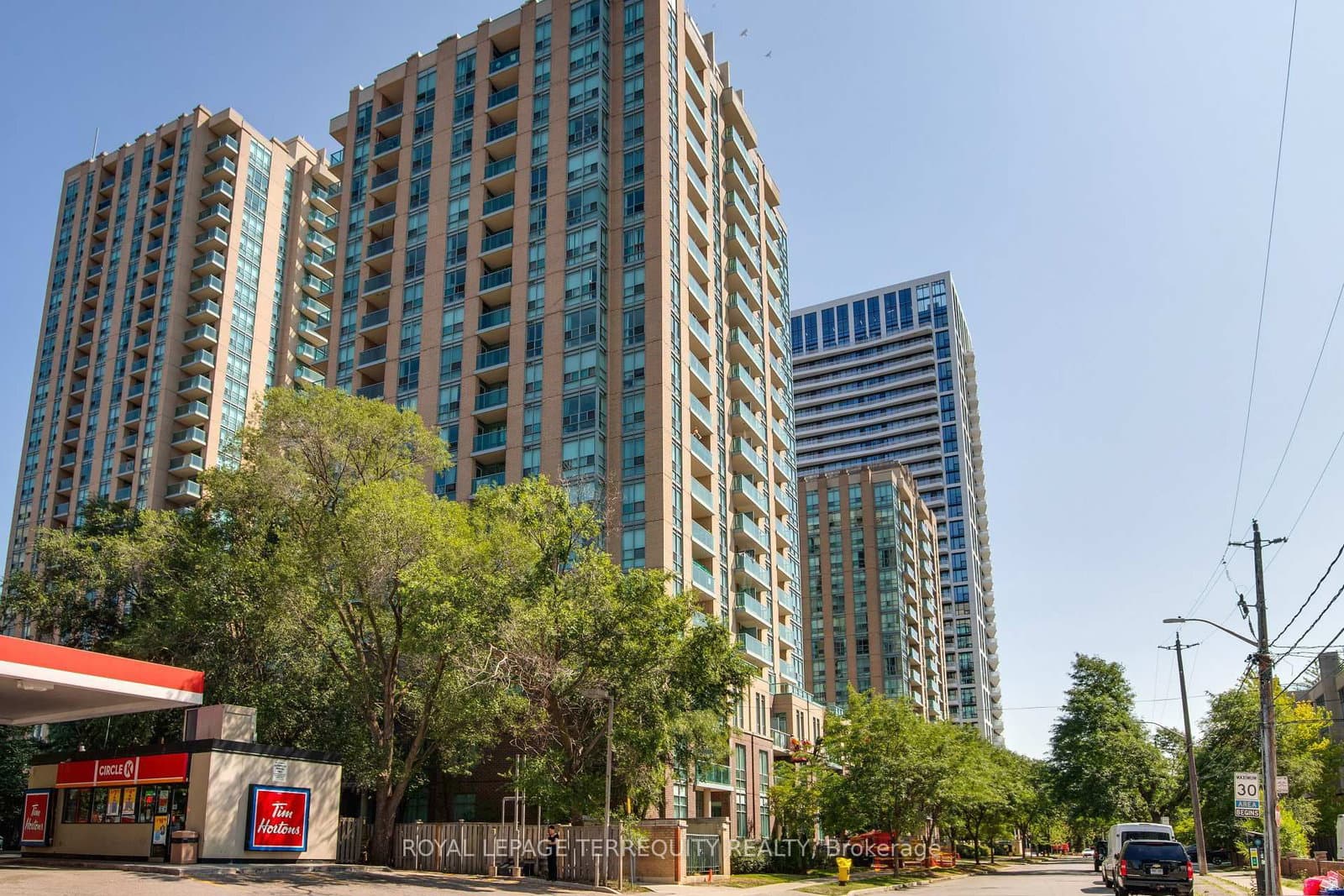 20 Olive Avenue, Unit PH07 thumbnail 39