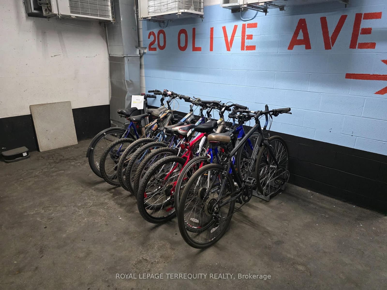 20 Olive Avenue, Unit PH07 thumbnail 40