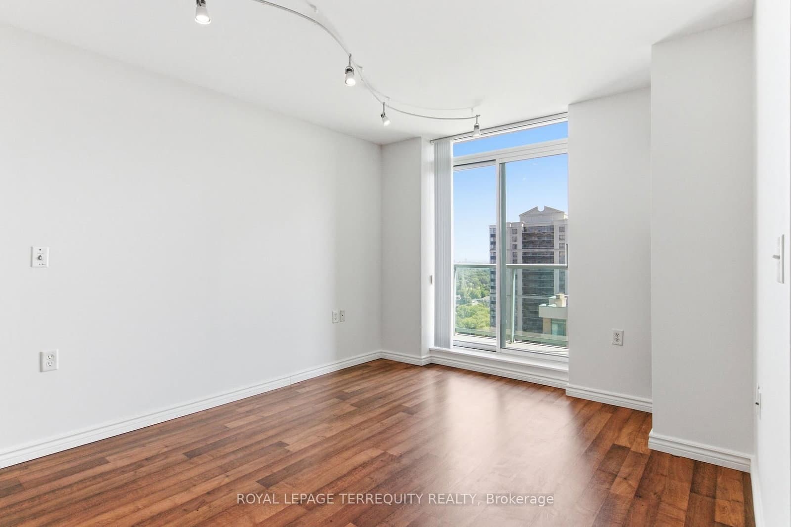 20 Olive Avenue, Unit PH07 thumbnail 6