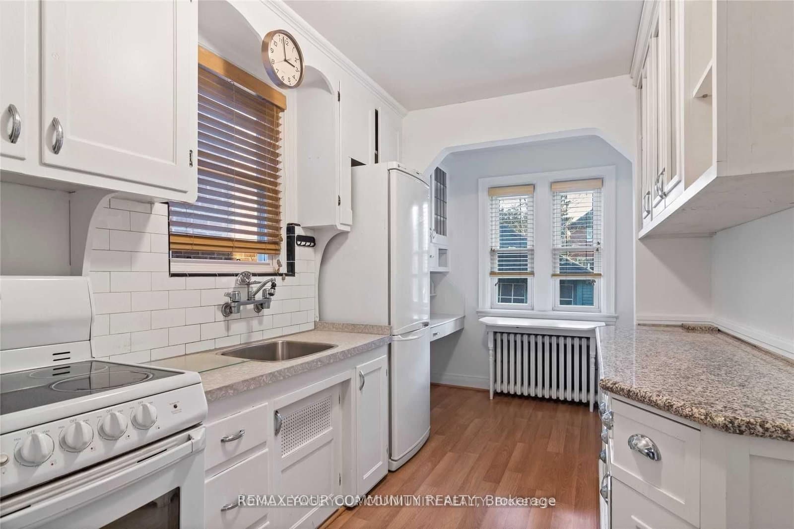 705 Hillsdale Avenue E thumbnail 14