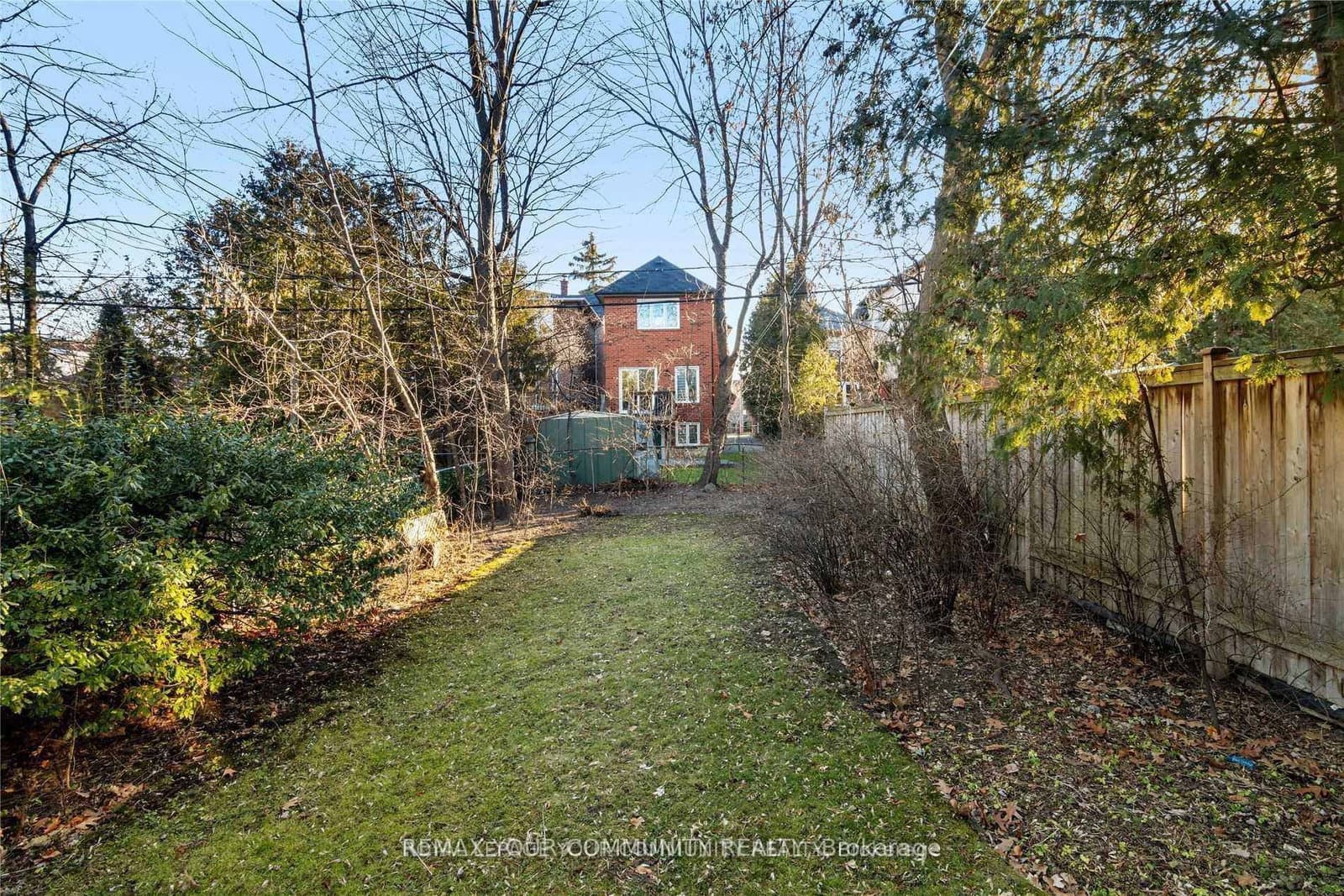 705 Hillsdale Avenue E thumbnail 5