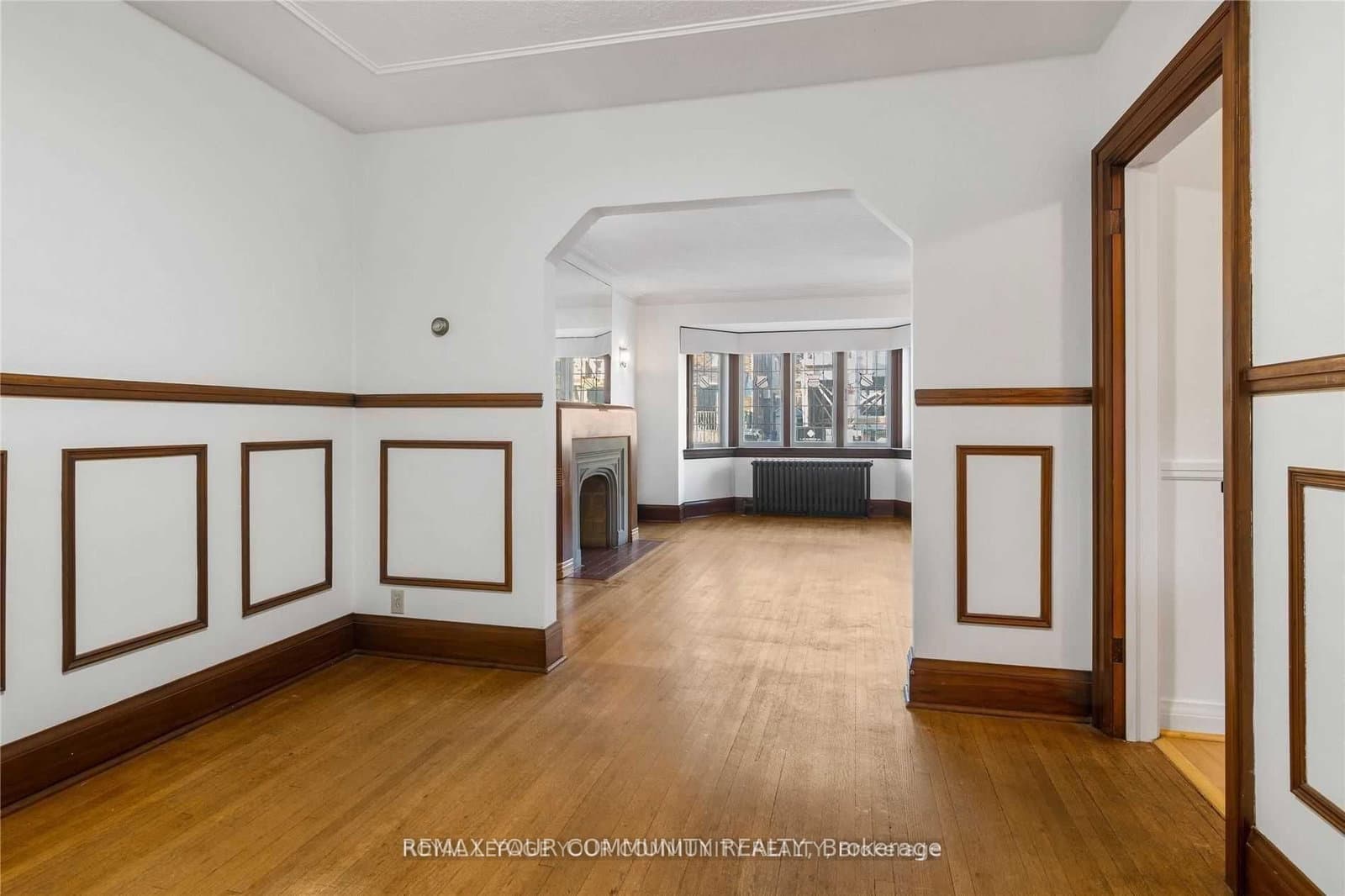 705 Hillsdale Avenue E thumbnail 8
