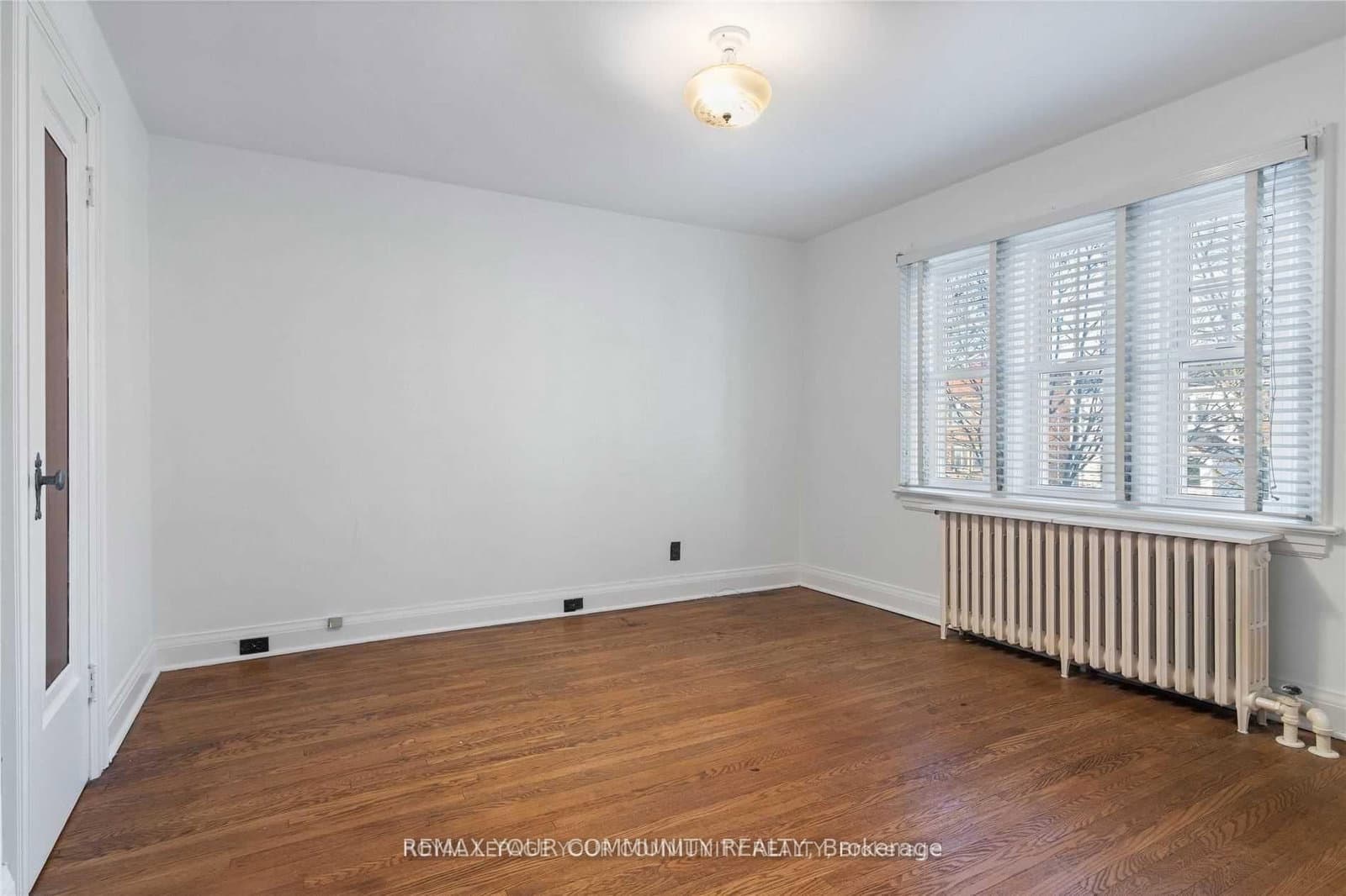 705 Hillsdale Avenue E thumbnail 9