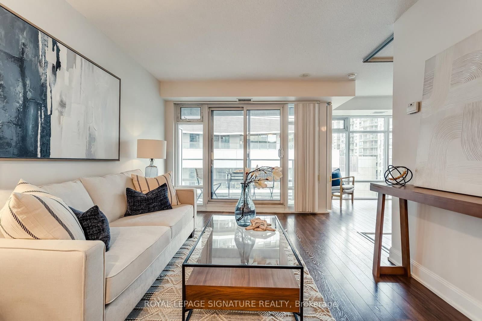 2191 Yonge Street, Unit 910 thumbnail 12