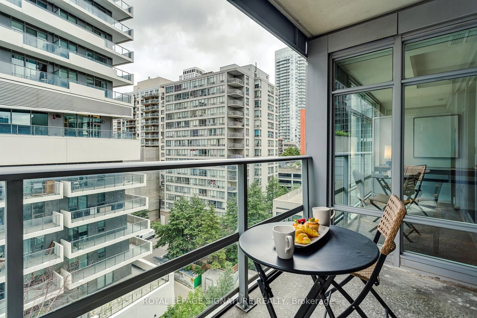 2191 Yonge Street, Unit 910 thumbnail 19