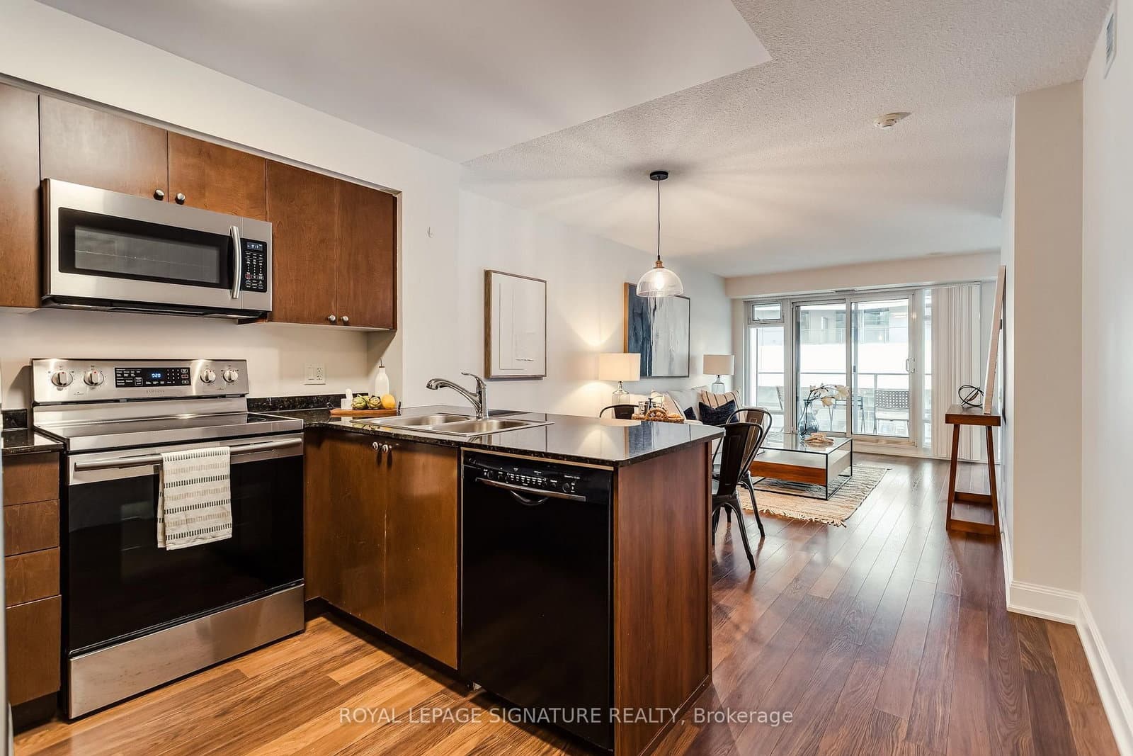 2191 Yonge Street, Unit 910 thumbnail 7